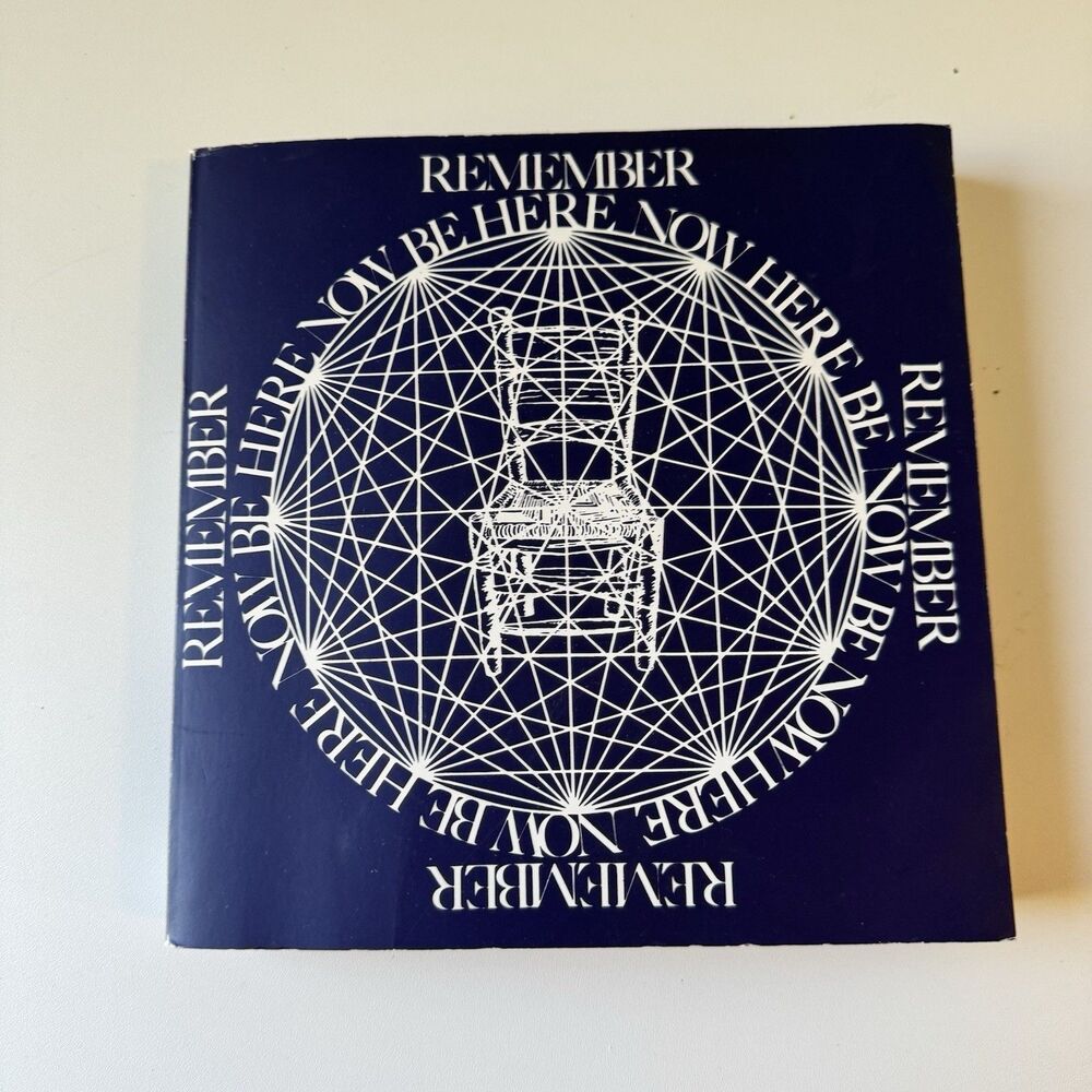 Ram Dass REMEMBER BE HERE NOW Hanuman Foundation PAPERBACK 1978